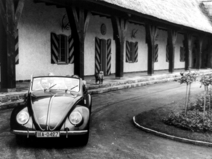  Volkswagen Beetle Cabriolet 1939 года  (фото 2 из 3)